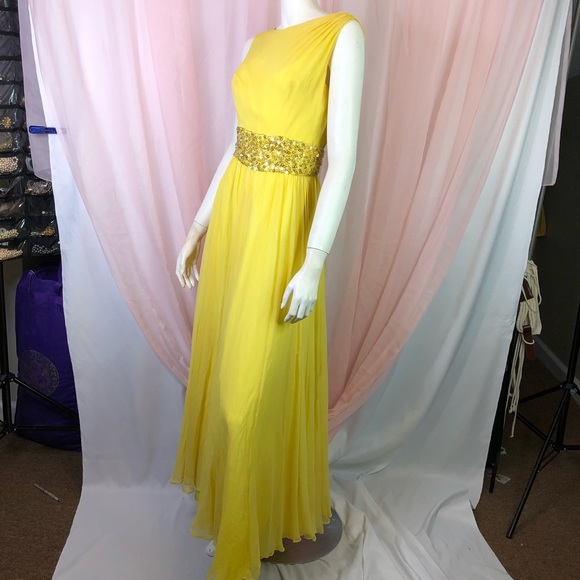 ☀️ Vintage Sunshine Gown ☀️ - Picture 4 of 8